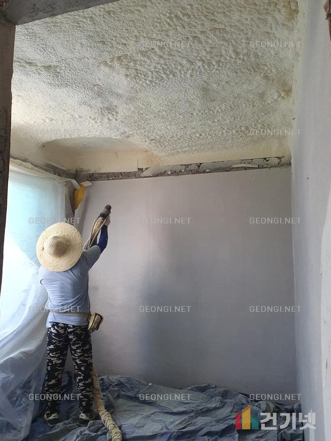 구리시 실내체육관 연질우레탄폼 단열공사, 에너지 효율 극대화!