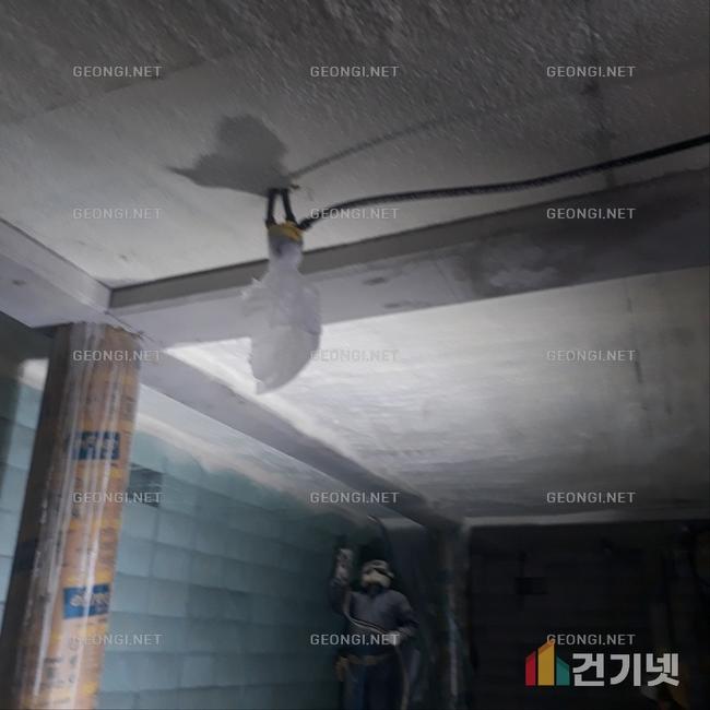 인천돈사 경질우레탄폼 단열공사로 에너지 효율 극대화