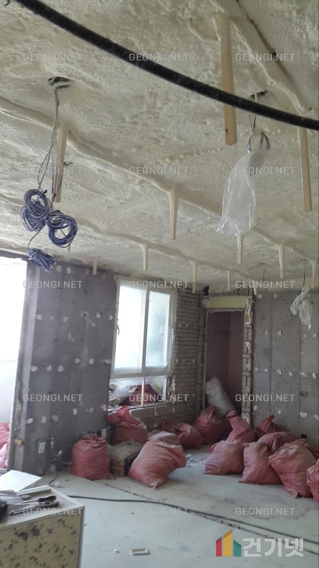 기흥구도서관 우레탄폼 단열공사, 에너지 효율 극대화로 결로 문제 해결