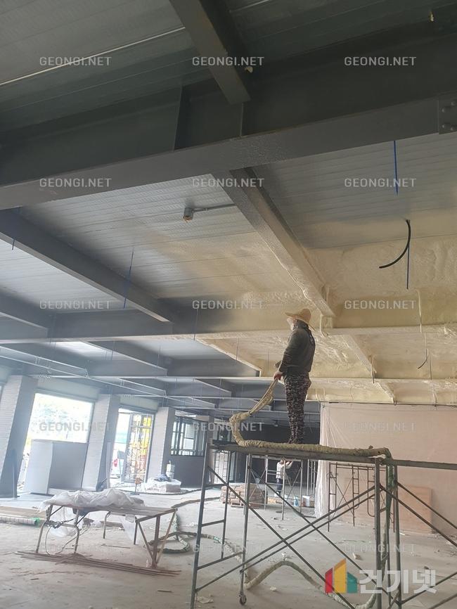 삼척시 노후 주택 우레탄폼 단열공사로 에너지 효율 극대화하기