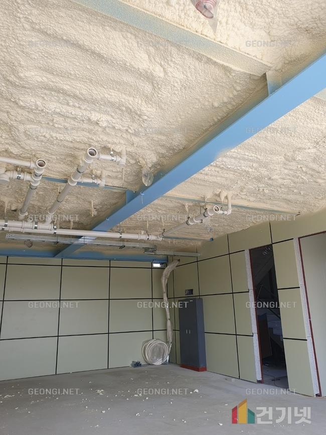 세종시 창고형 마트 우레탄폼 단열공사, 결로 문제 해결의 첫걸음