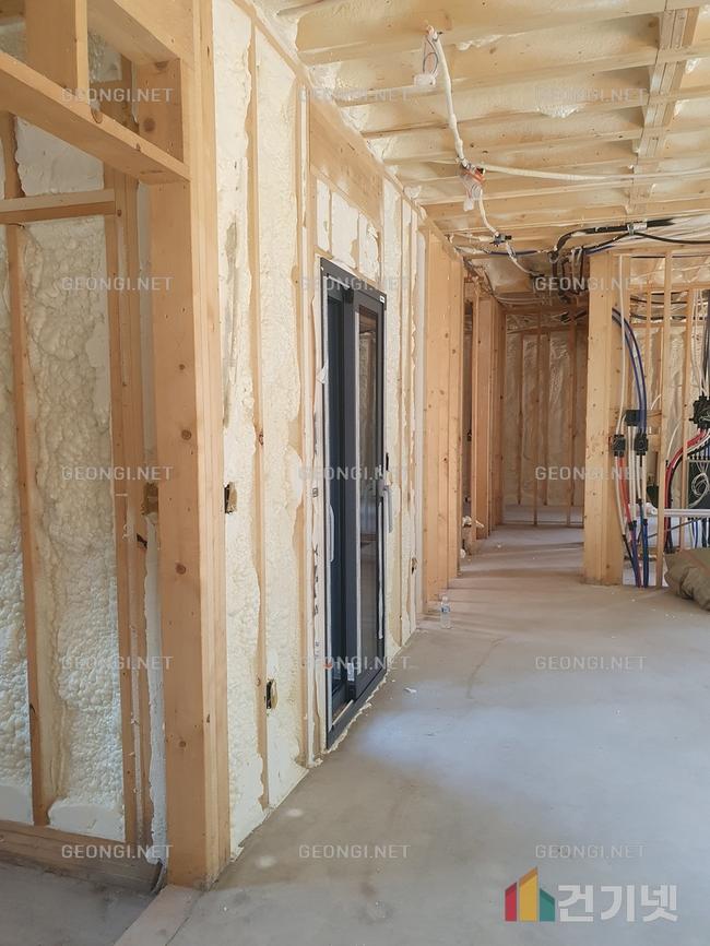 울릉군 컨테이너 하우스 단열, 우레탄폼으로 에너지 절약과 결로 방지