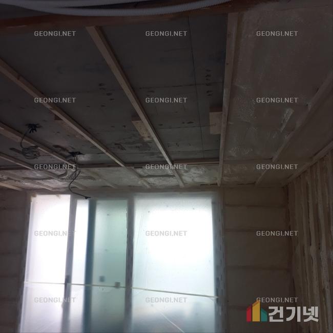 성남시 우레탄폼 단열공사, 수성연질폼으로 결로 방지와 에너지 효율 극대화