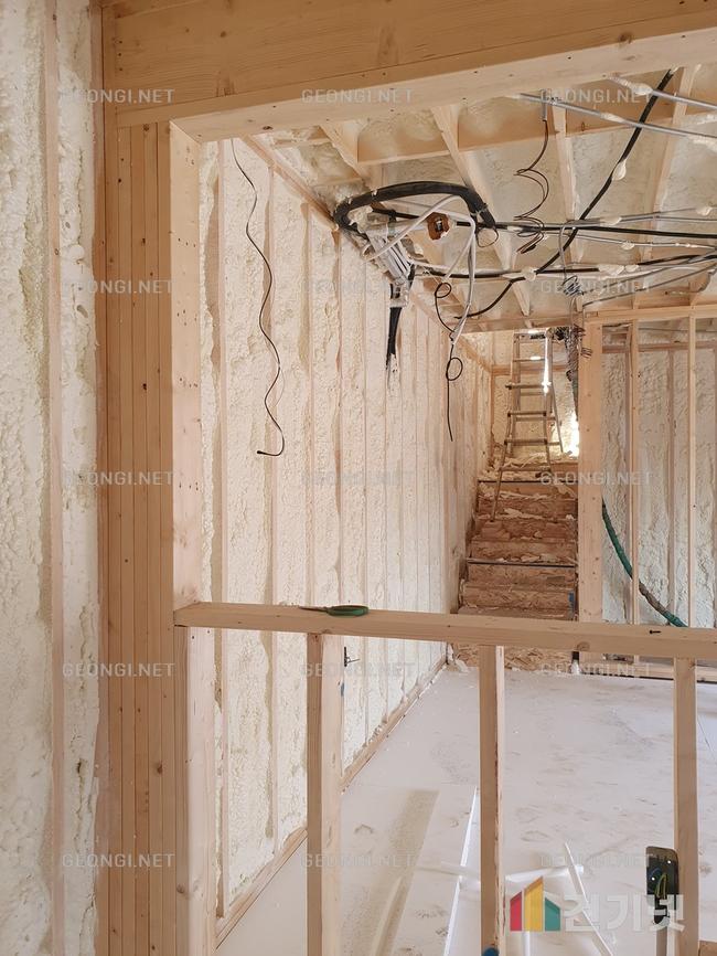 광주시 조립식 주택 우레탄폼 단열로 에너지 효율 극대화