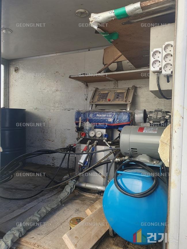 강릉시 조립식 주택의 에너지 효율을 극대화하는 수성연질폼 단열공사