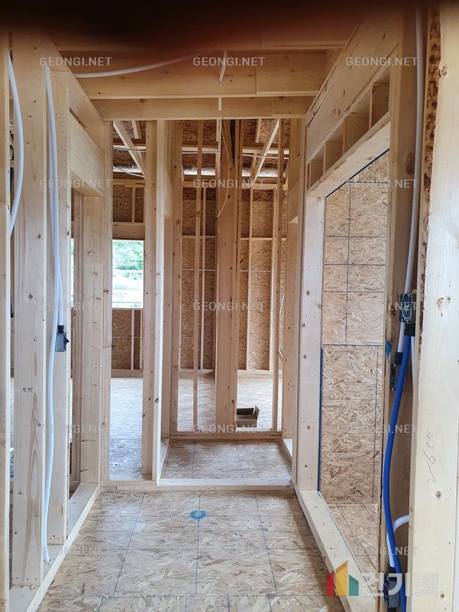 우레탄폼 단열공사로 에너지 효율 극대화 및 결로 문제 해결하기