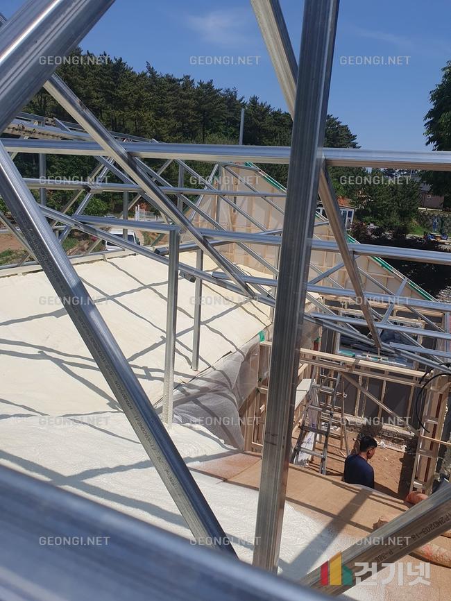 청도군 실내체육관 단열공사, 우레탄폼으로 에너지 효율을 극대화하세요!