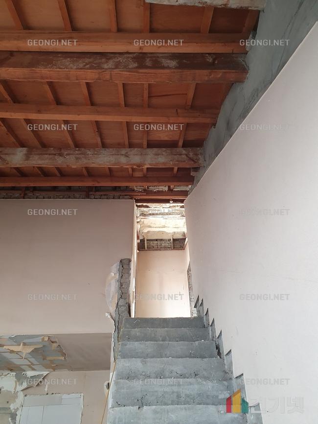 익산시 우레탄폼 단열공사, 에너지 효율 극대화로 결로 문제 해결!